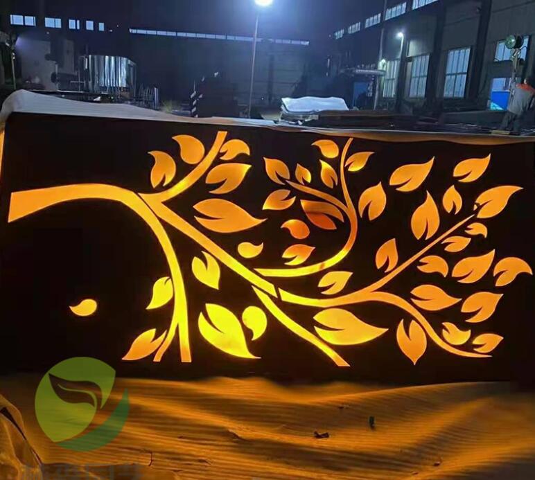 东方华侨农场耐候钢板灯箱