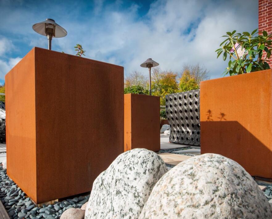 东方华侨农场锈钢板花箱